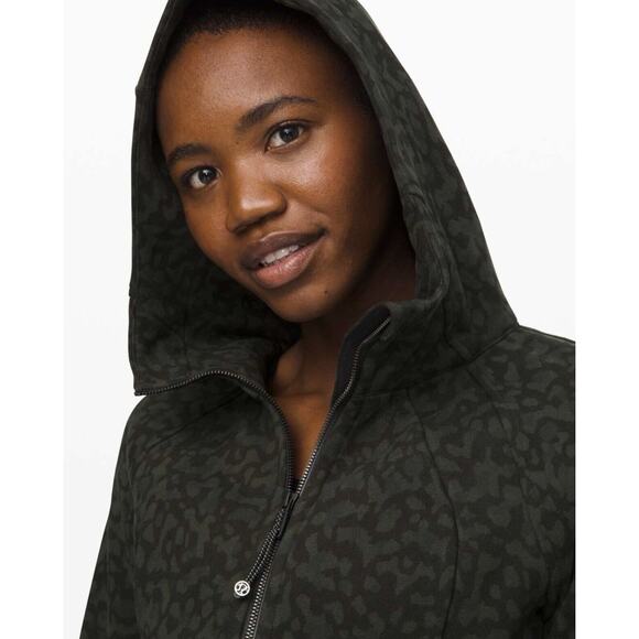 Lululemon Scuba Hoodie SIZE 8 Light Cotton Fleece Camo Evergreen Multi Full Zip - Picture 9 of 9